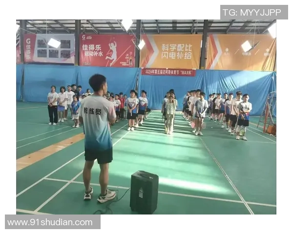 科学训练羽毛球技巧与比赛经验分享提升竞技水平的有效方法 科学训练羽毛球技巧与比赛经验分享提升竞技水平的有效方法